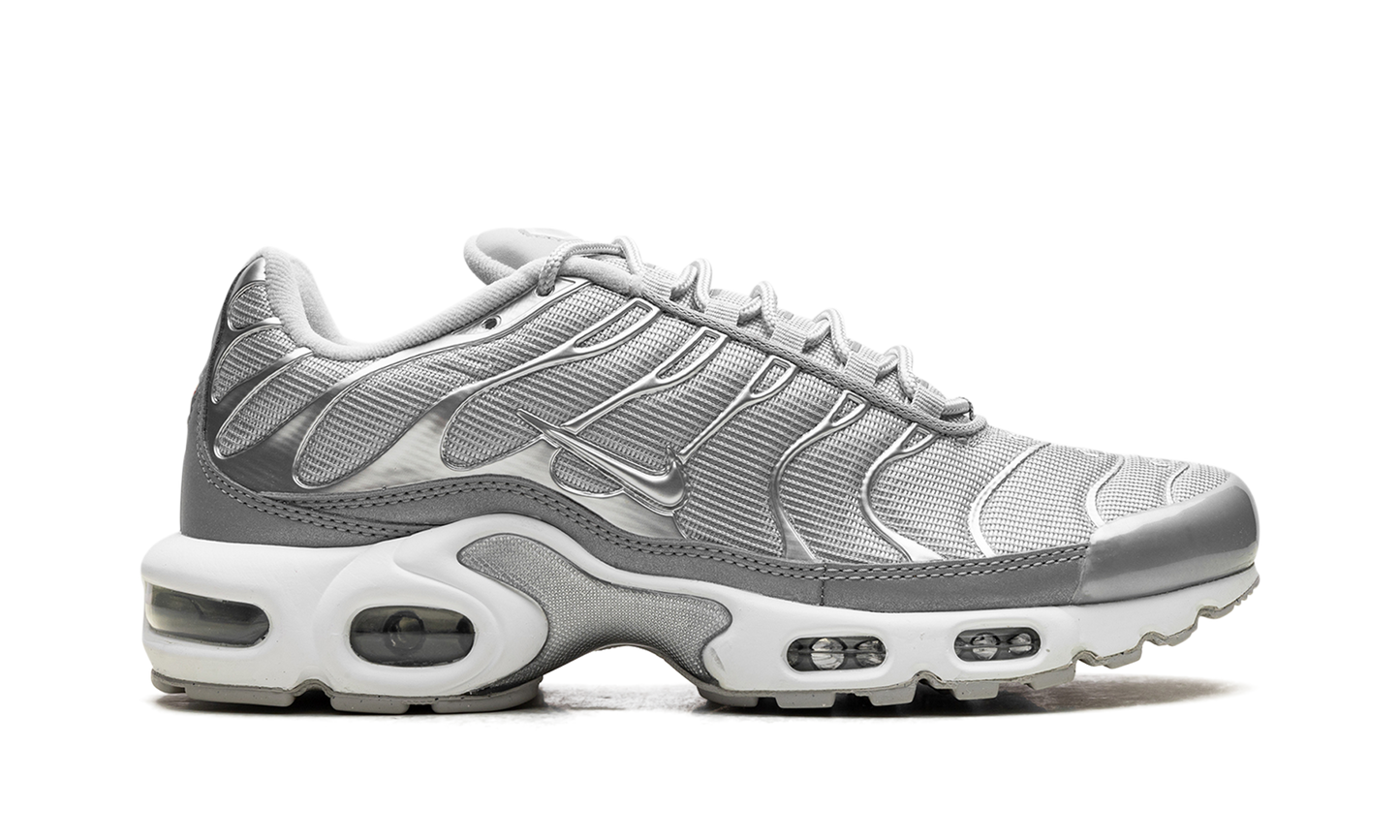 Nike Air Max Plus "Metallic Silver" Fj1012 095