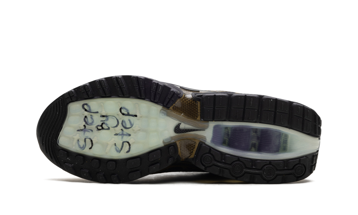 Nike Air Max Dn "Doernbecher" IB6063 920
