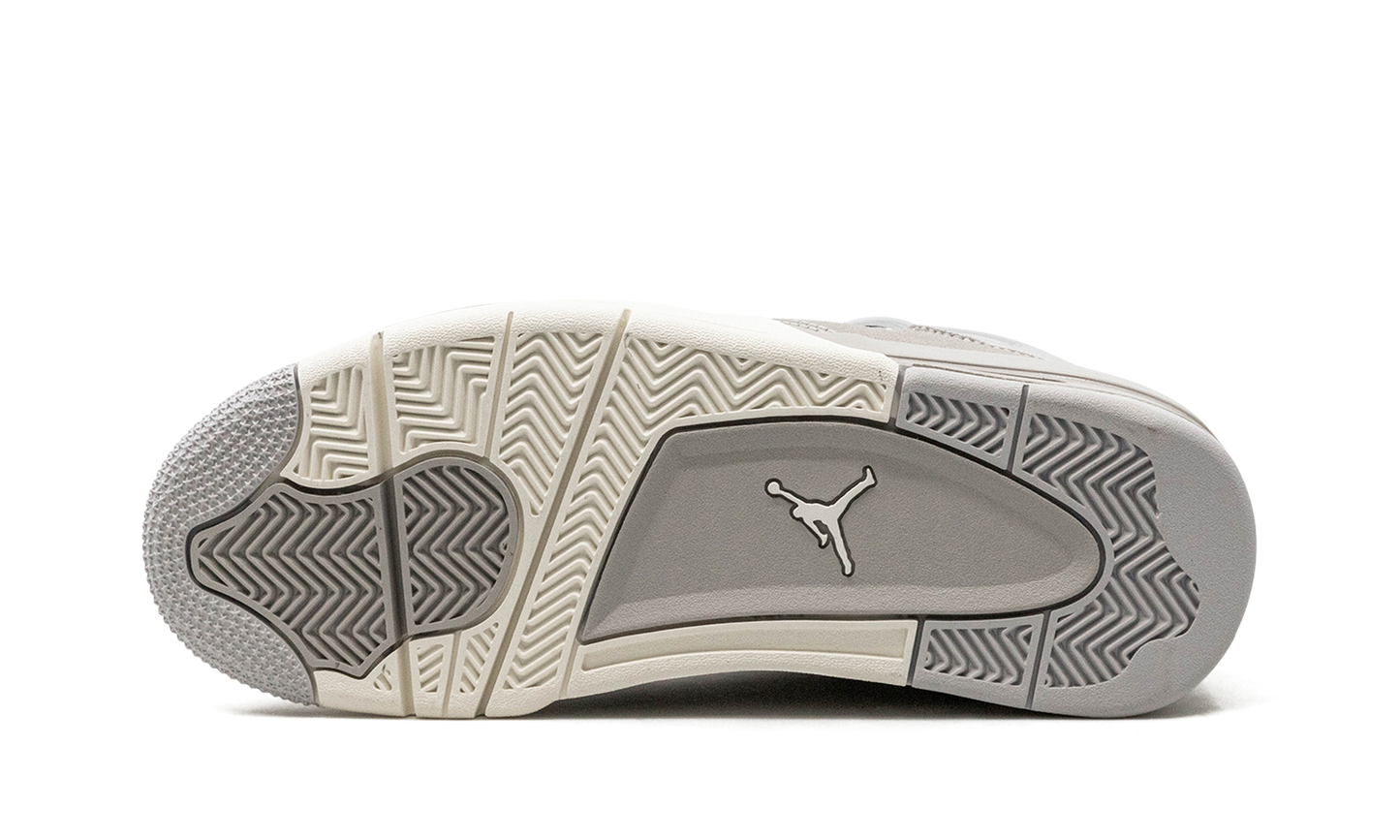 Air Jordan 4 WMNS Frozen Moments AQ9129 001