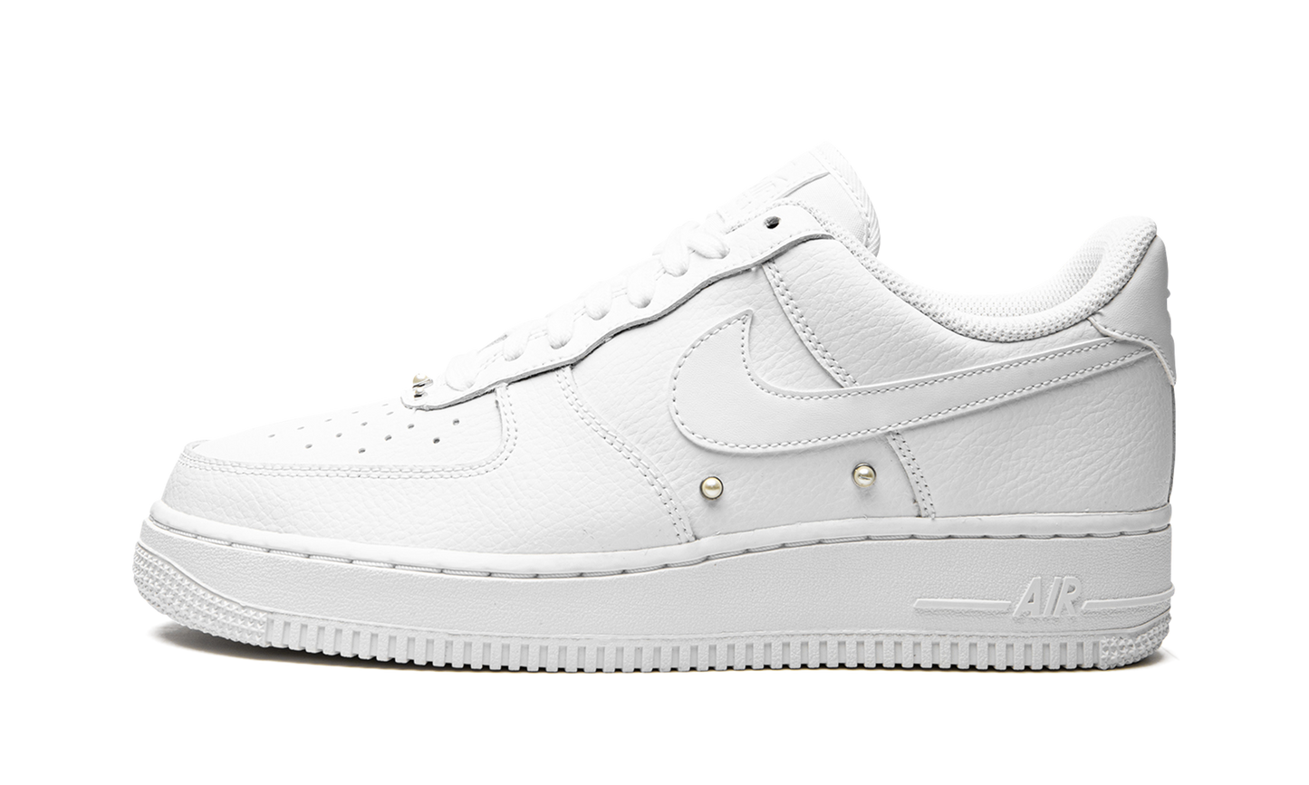 Nike AIR FORCE 1 LO MNS WMNS Pearls DQ0231 100