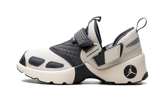 Jordan Trunner LX WMNS Light Orewood Brown HQ2164 102