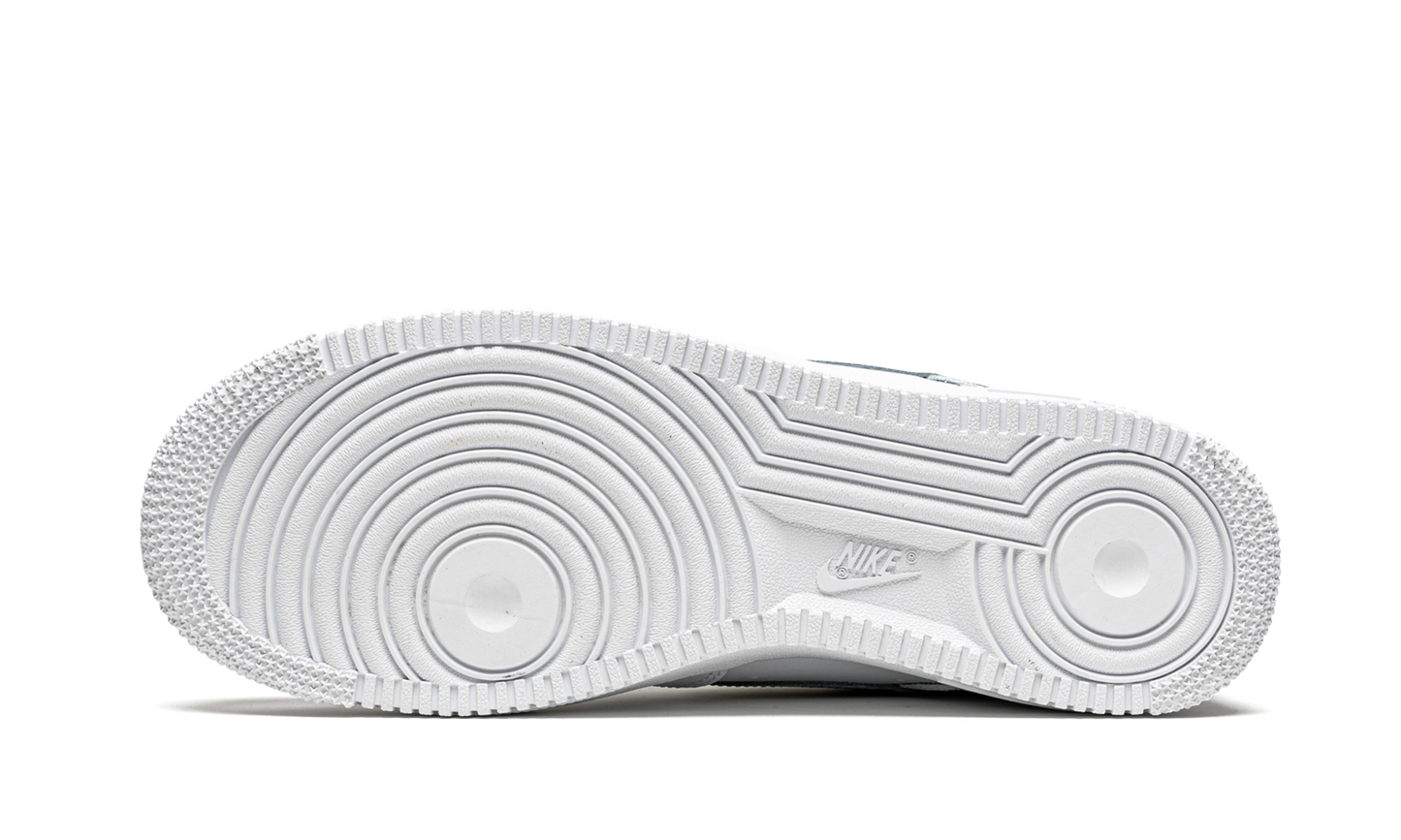 Nike AIR FORCE 1 LO MNS WMNS White / Grey / Gold