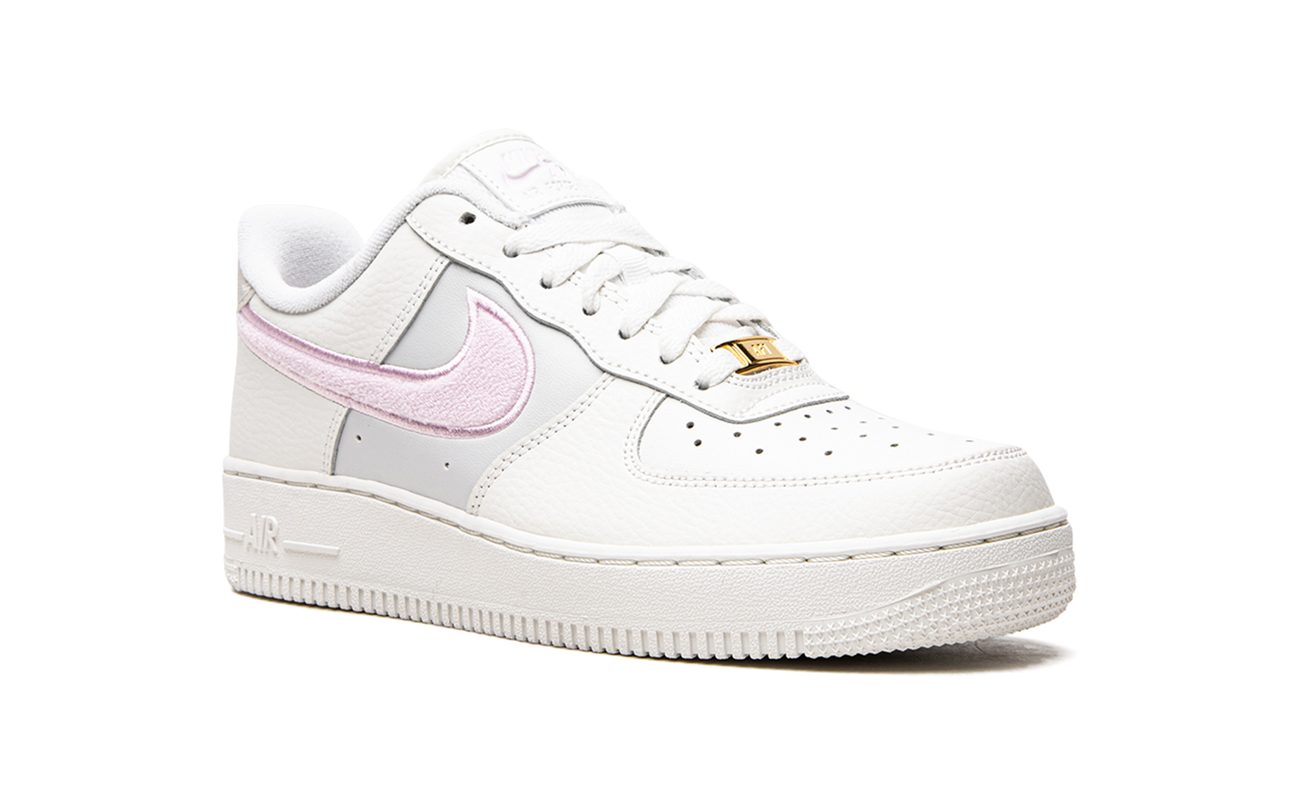 Nike AIR FORCE 1 07 WMNS REGAL PINK DQ0826 100