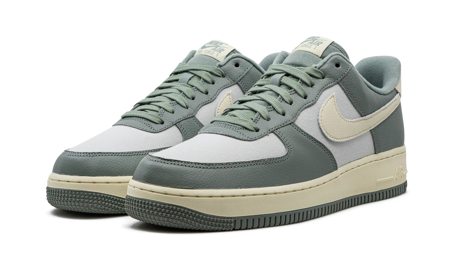 Nike Air Force 1 Low LX "Mica Green" DV7186 300