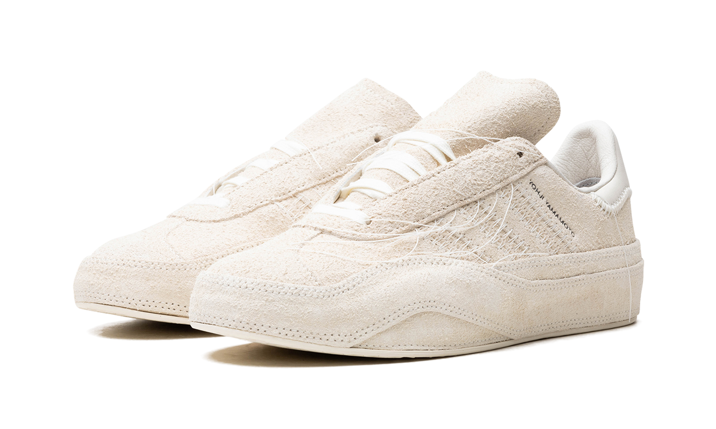Adidas Gazelle "OFF WHITE/OFF WHITE/OFF WHITE" FZ6404