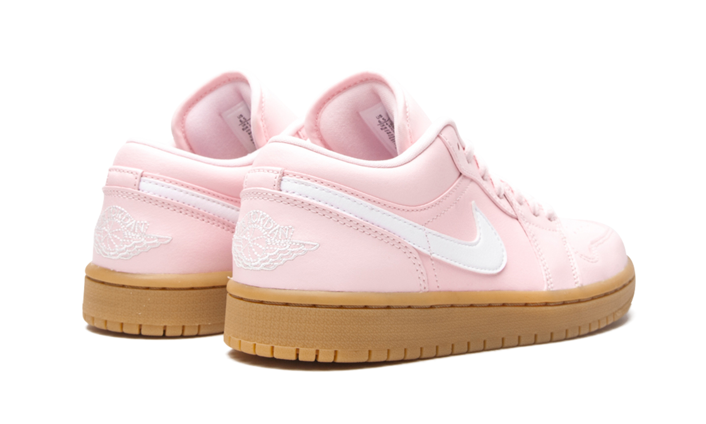 Air Jordan 1 Low WMNS Arctic Pink Gum DC0774 601