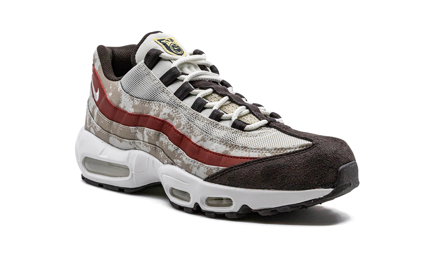 Nike Air Max 95 "Social FC" DQ9016 001