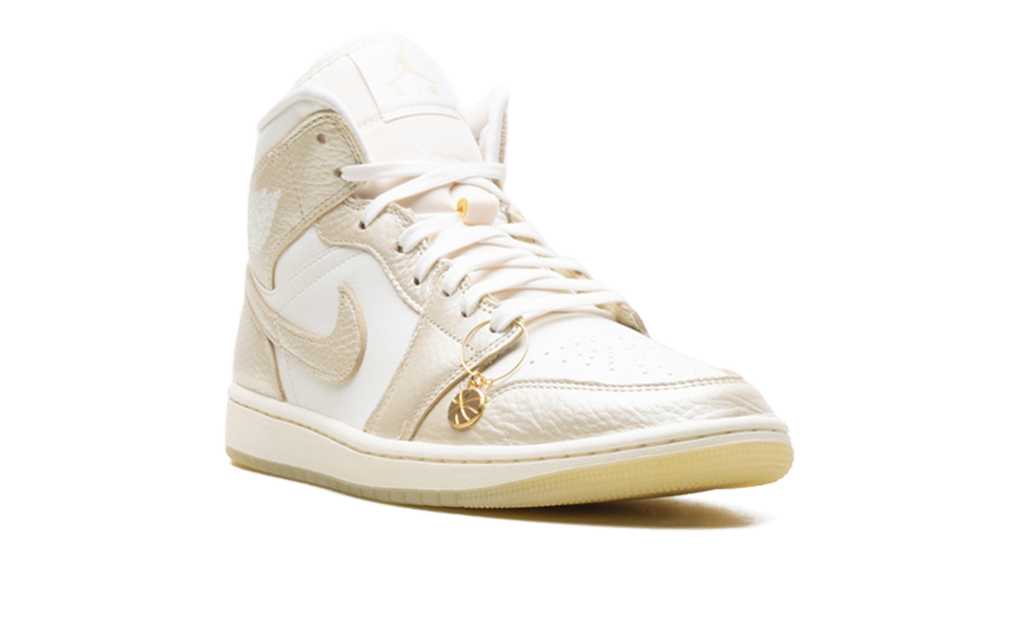 Air Jordan 1 Mid SE Wmns Metallic Team Gold HV5159 100