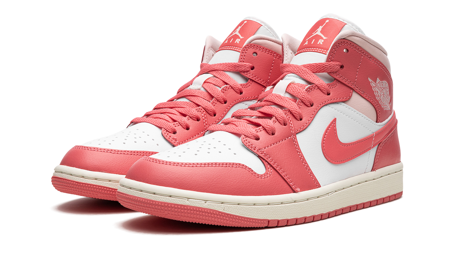 AIR JORDAN 1 MID WMNS Strawberries And Cream BQ6472 186