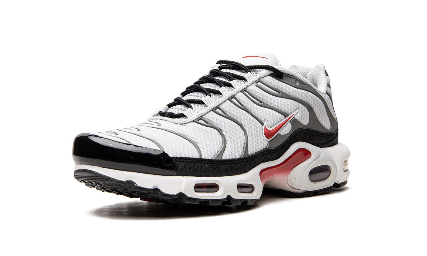 Nike Air Max Plus "Photon Dust / Varsity Red" DM0032 002