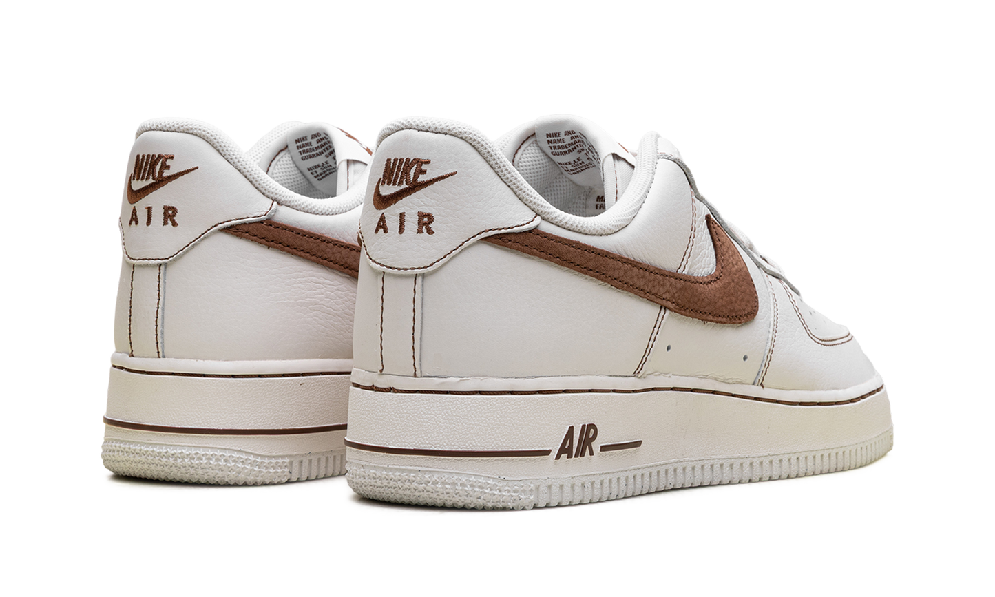 Nike Air Force 1 '07 LV8 "Ivory Saddle Bro" HQ2037 101