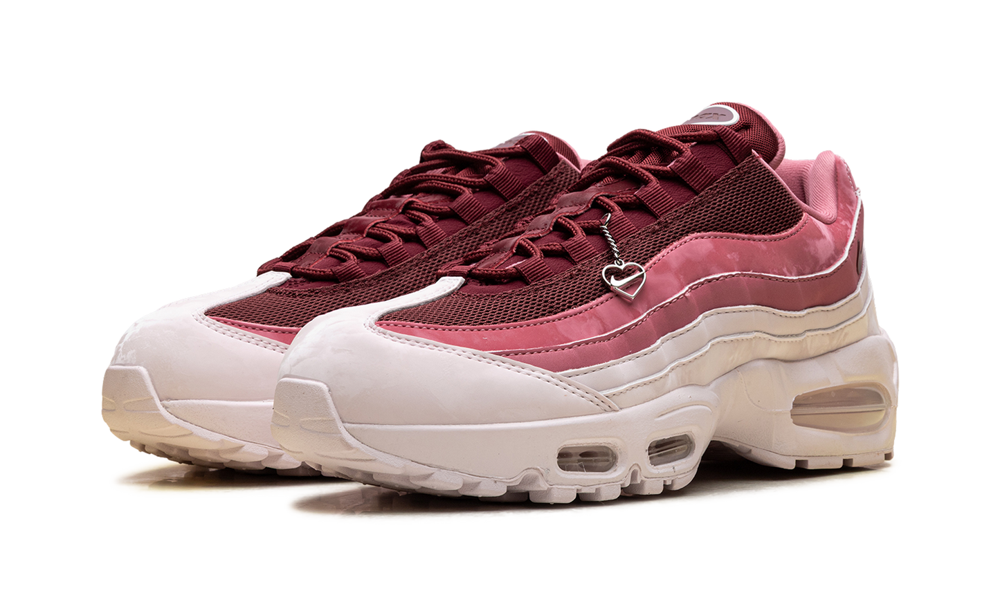 Nike Air Max 95 WMNS "Valentine's Day 2026" IB8155 600