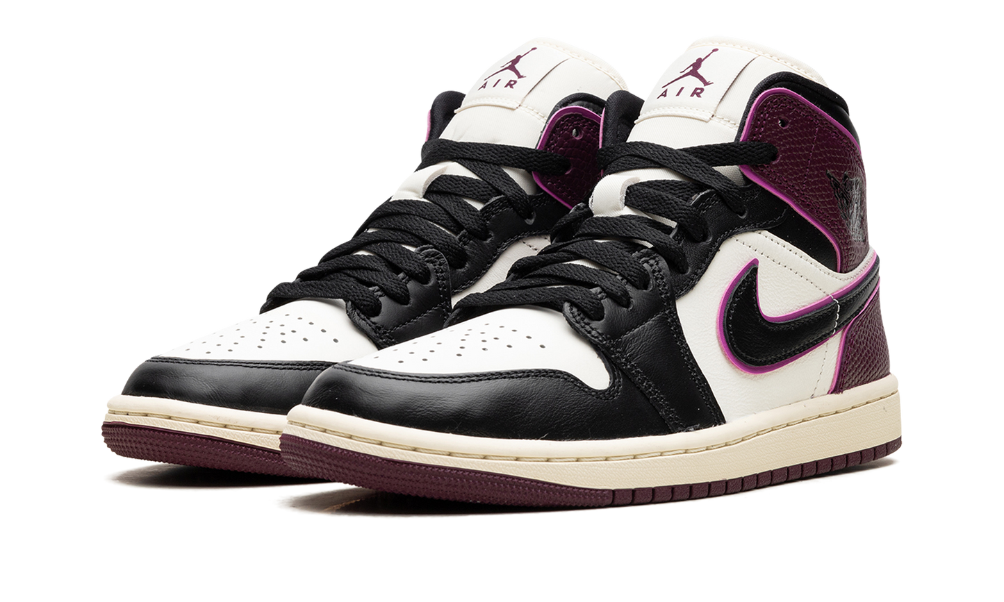 Air Jordan 1 Bordeaux FQ7818 101