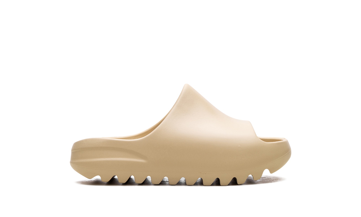 Yeezy Slide Kids "Desert Sand" FW6346