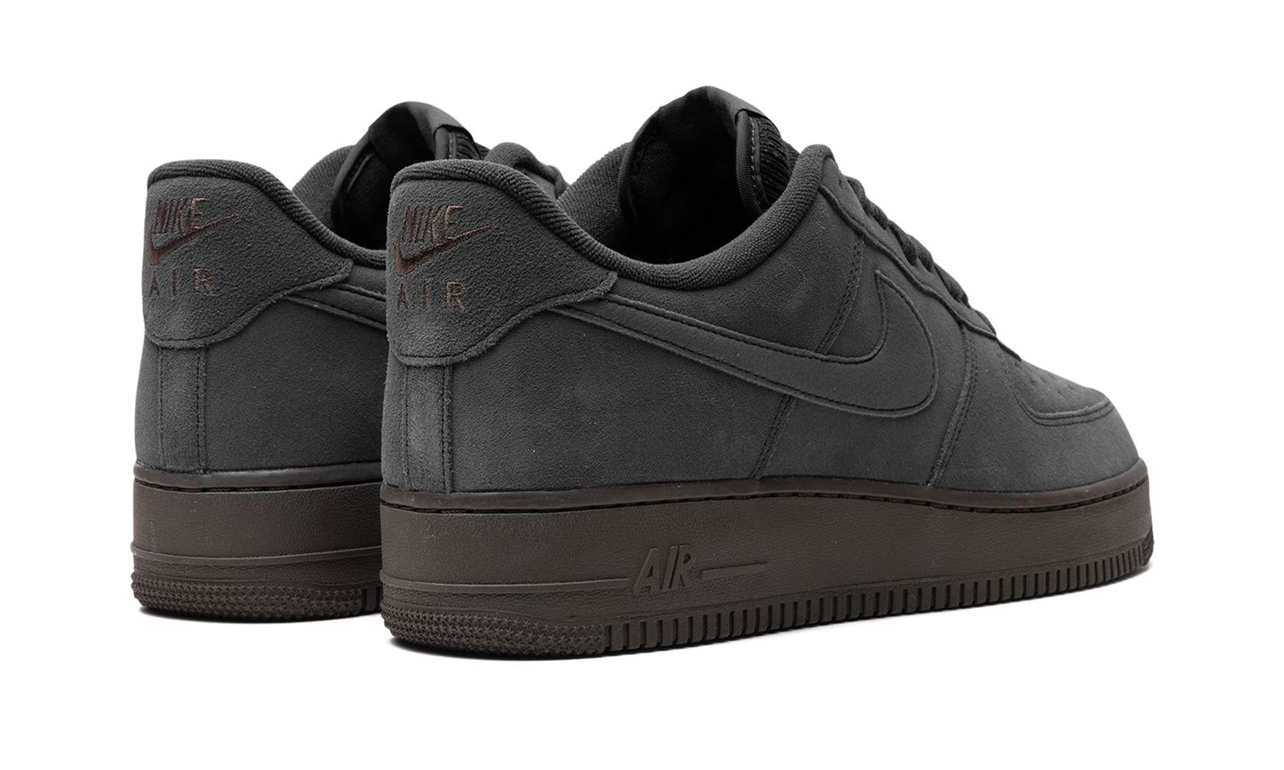 Nike Air Force 1 "Dark Chocolate" DO6730 001