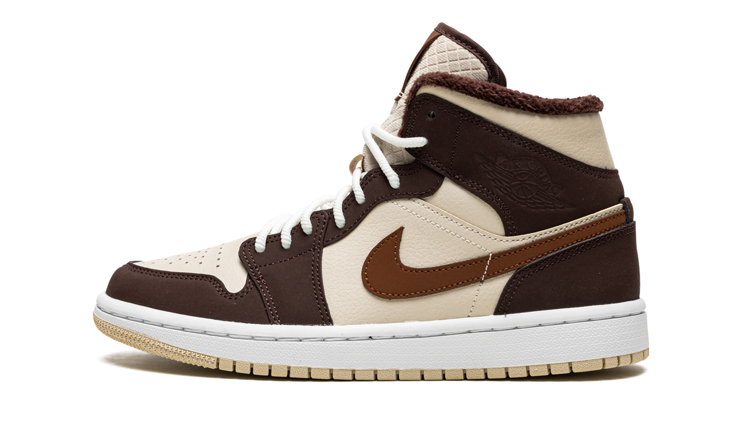 AIR JORDAN 1 MID SE WMNS Brown Basalt Fleece DO6699 200