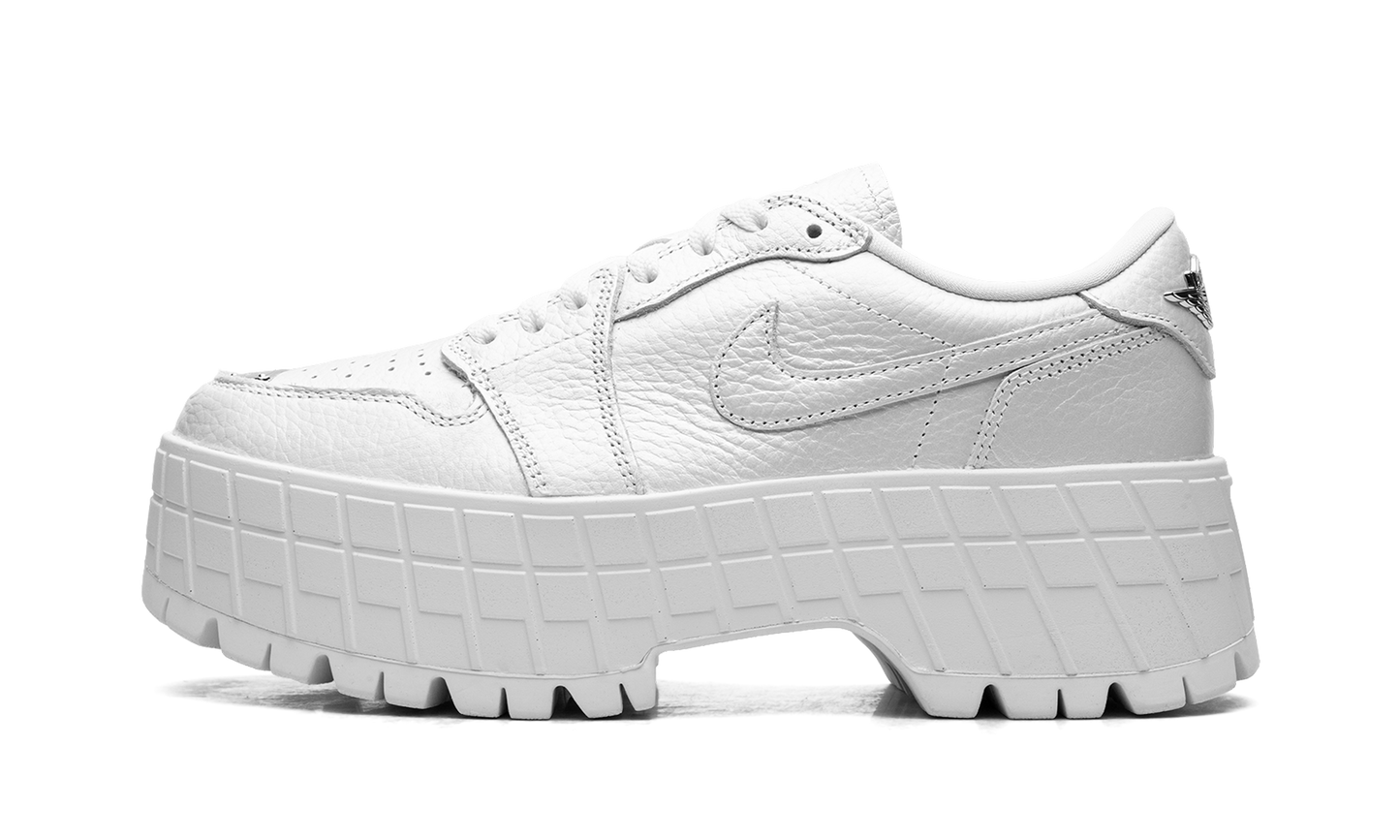 Jordan 1 Brooklyn Low WMNS White Metallic Silver HF3184 100