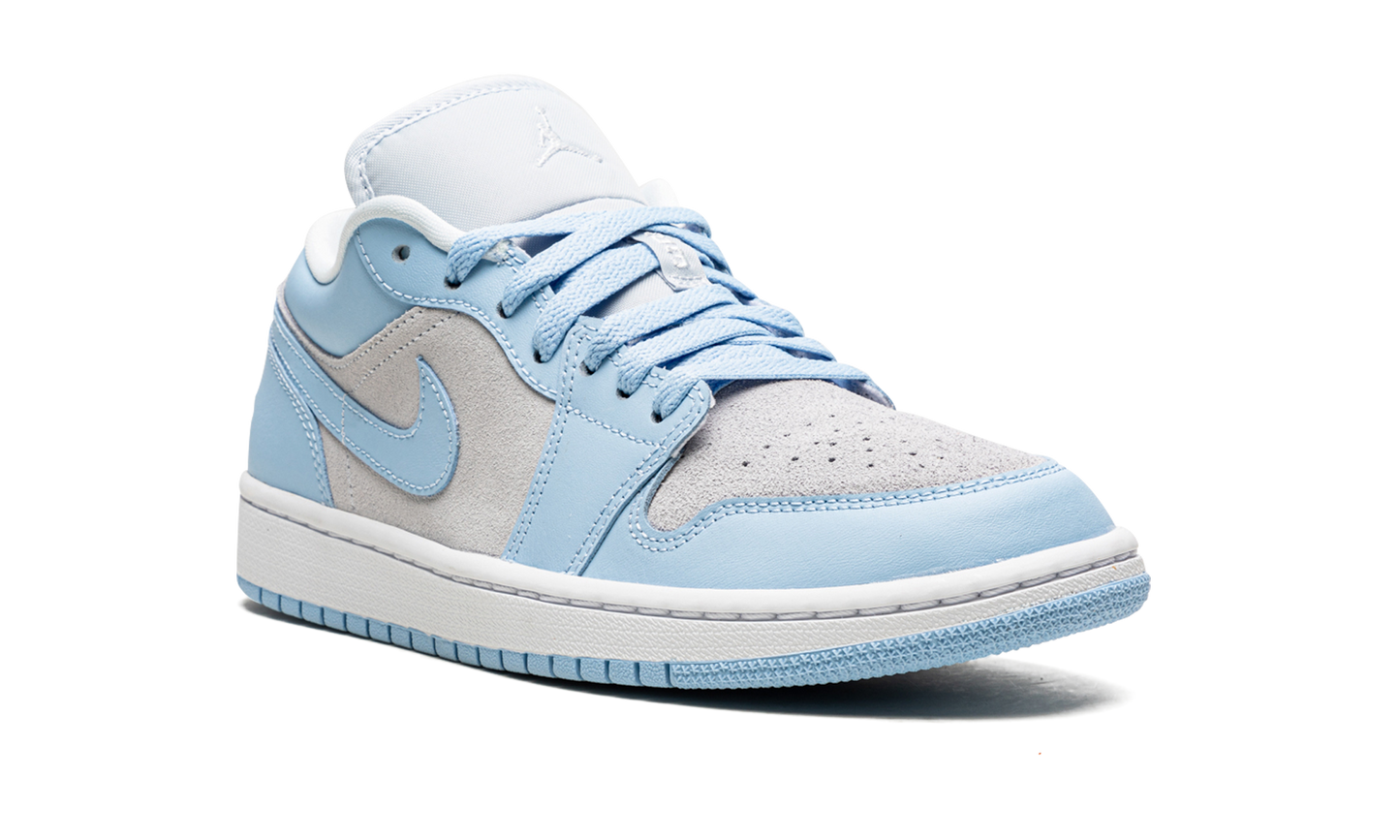 JORDAN 1 Low WMNS Football Grey Aluminum DC0774 050