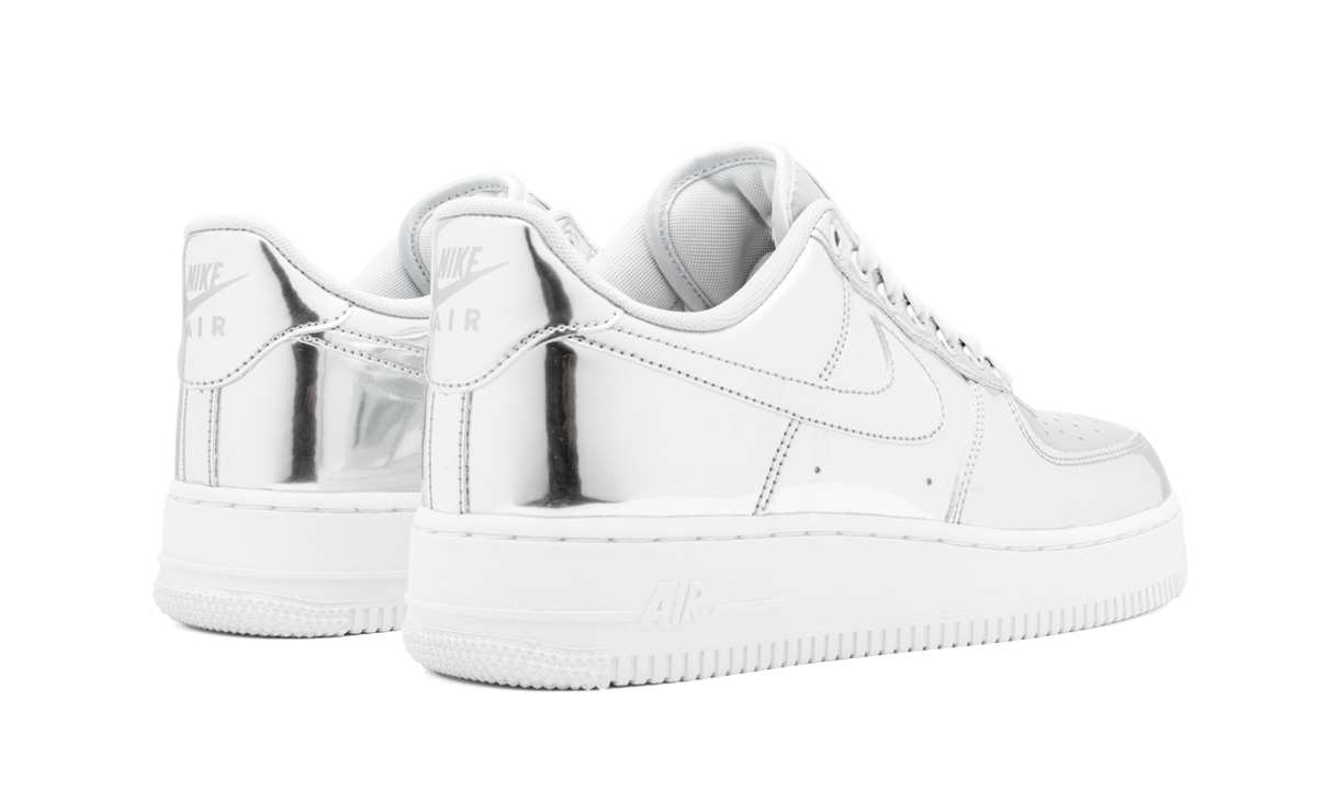 Nike AIR FORCE 1 SP WMNS Metallic Chrome