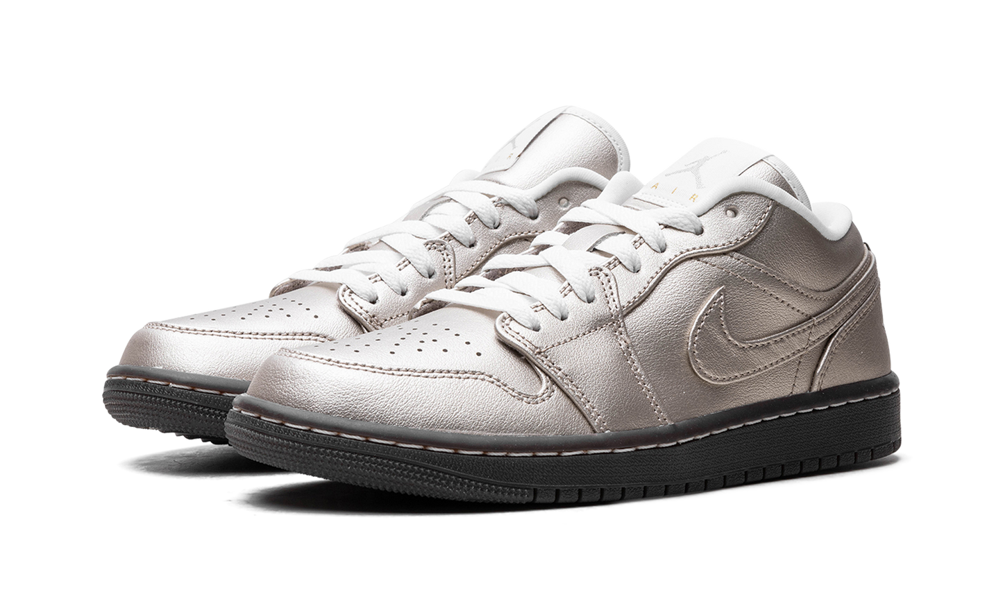 Air Jordan 1 Low SE WMNS Metallic Zinc HQ3529 099