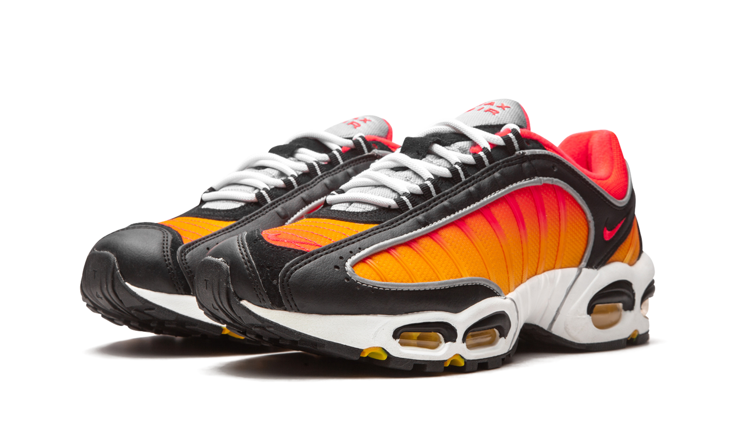 Nike Air Max Tailwind IV "Sunset" CN9658 001