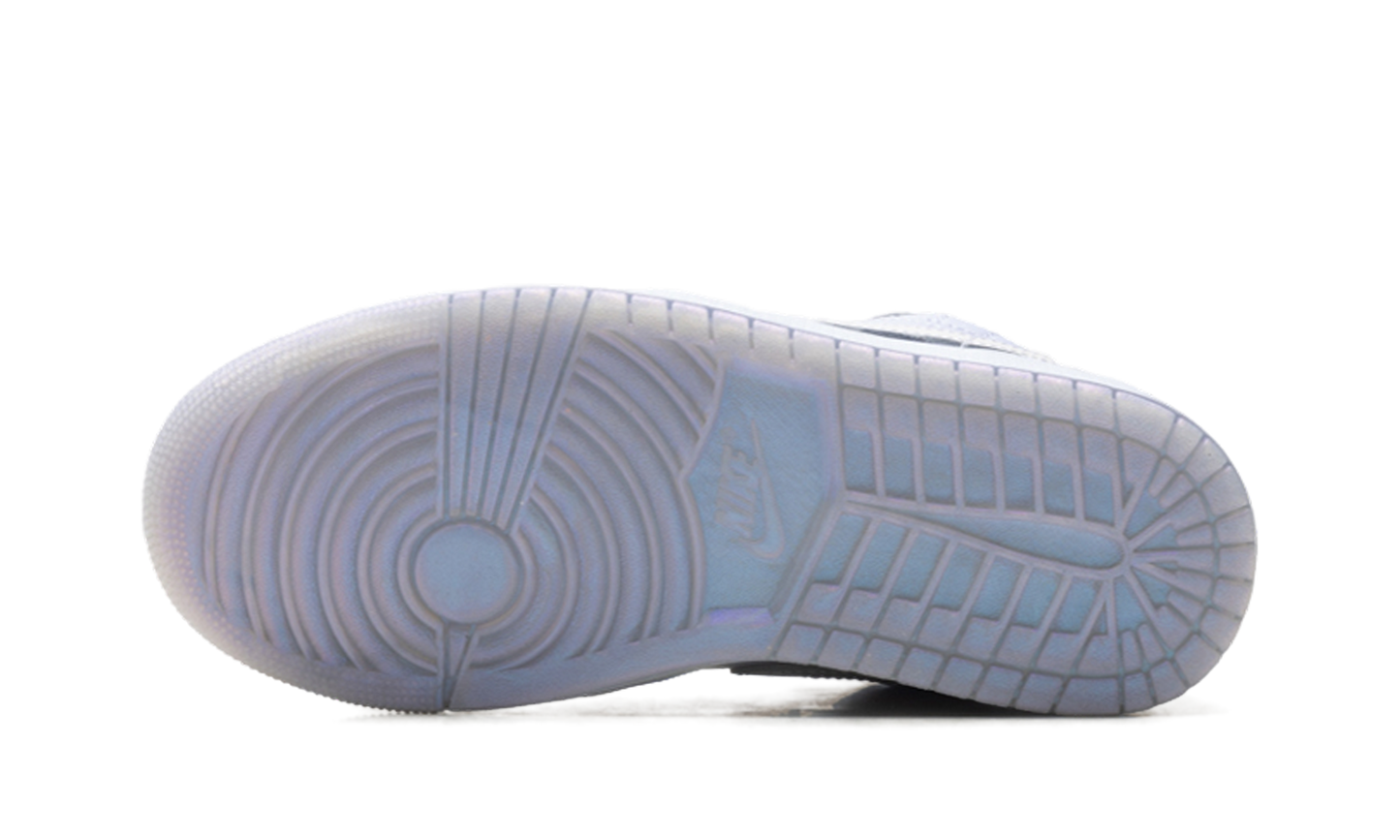 Air Jordan 1 Low SE Wmns Ghost Pearlized Quilt IM5129 010