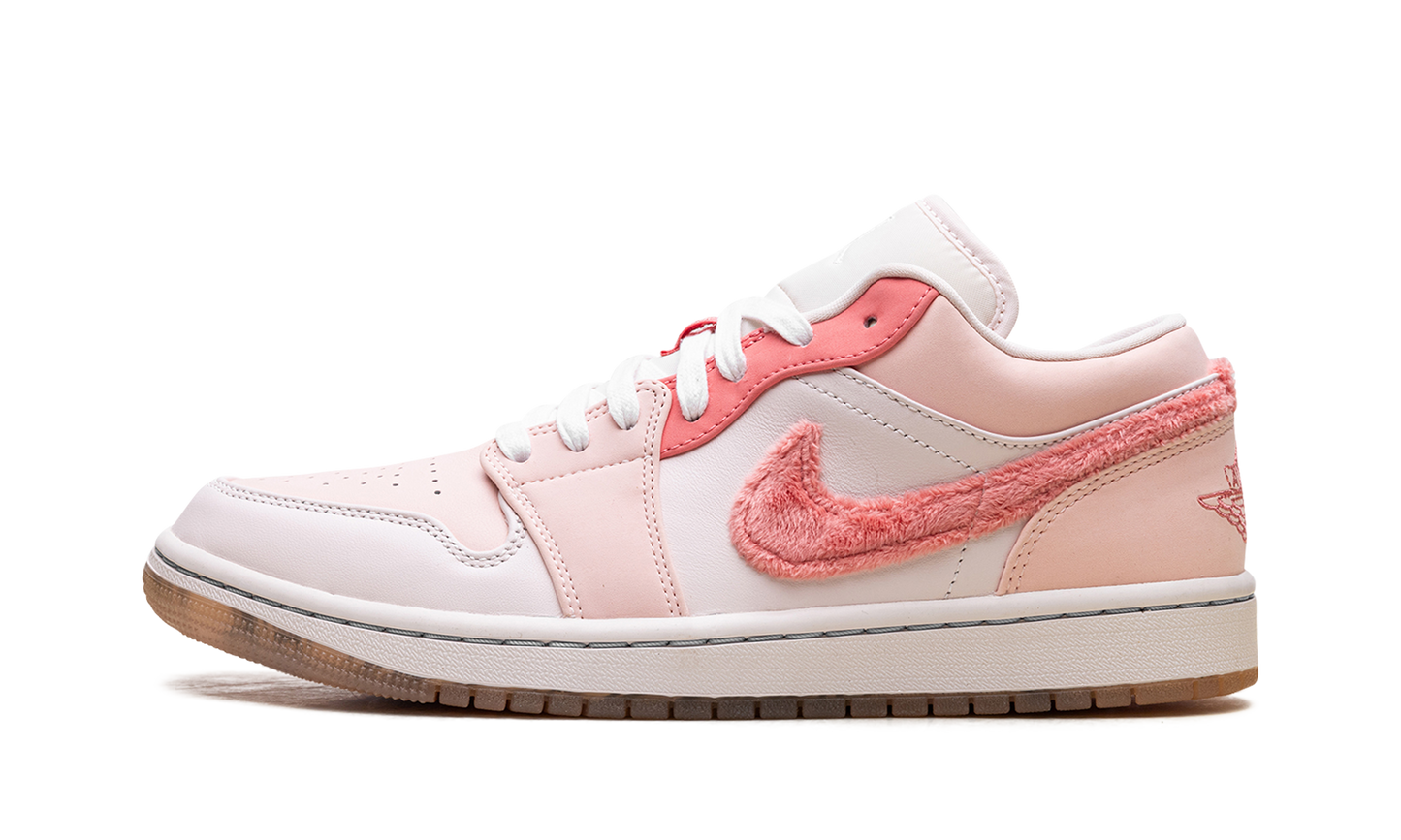 Jordan 1 Low SE WMNS Mighty Swooshers Pink DM5443 666