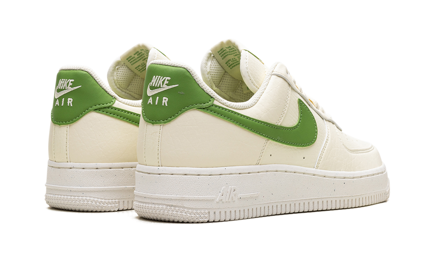 Nike NIKE AIR FORCE 1 '07 LO WMNS COCONUT MILK DV3808 102