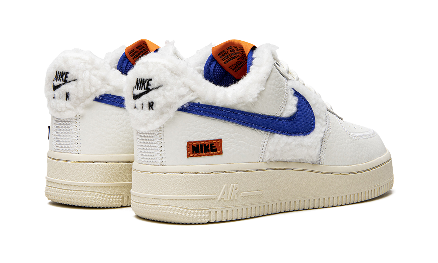 Nike AIR FORCE 1 LO '07 MNS WMNS Sherpa Fleece DO6680 100