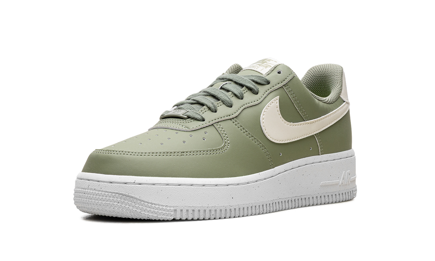 Nike Air Force 1 '07 Next Nature WMNS Oil Green HF5062 386