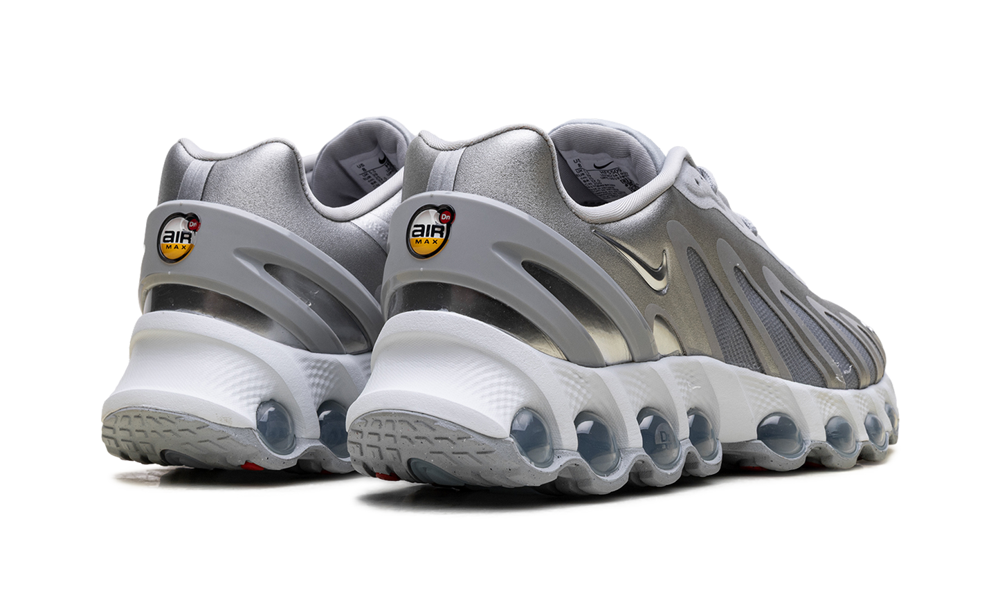Nike Air Max DN8 "Wolf Grey / Metallic Silver" HF5509 001