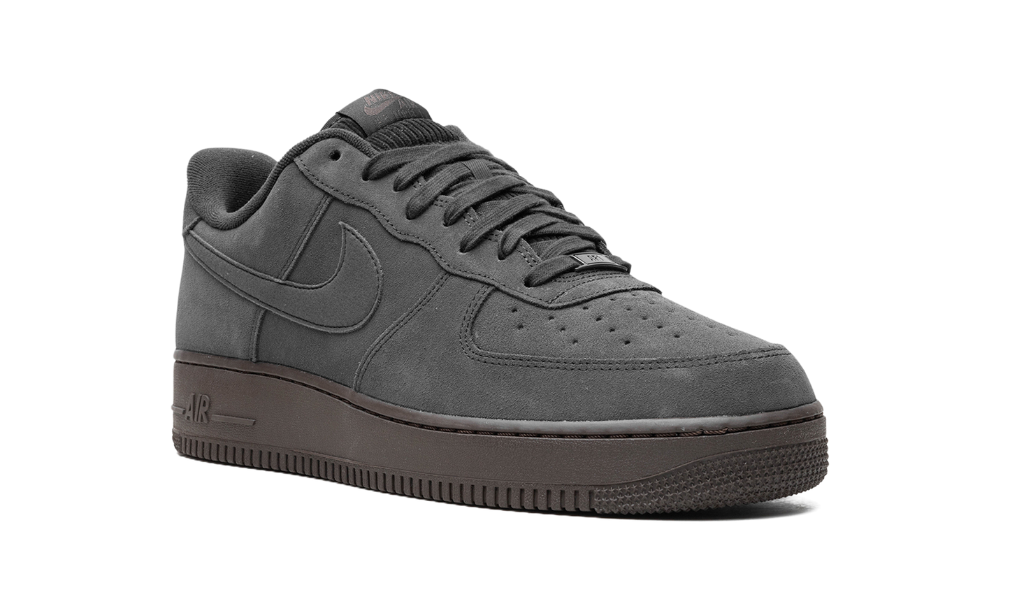 Nike Air Force 1 "Dark Chocolate" DO6730 001