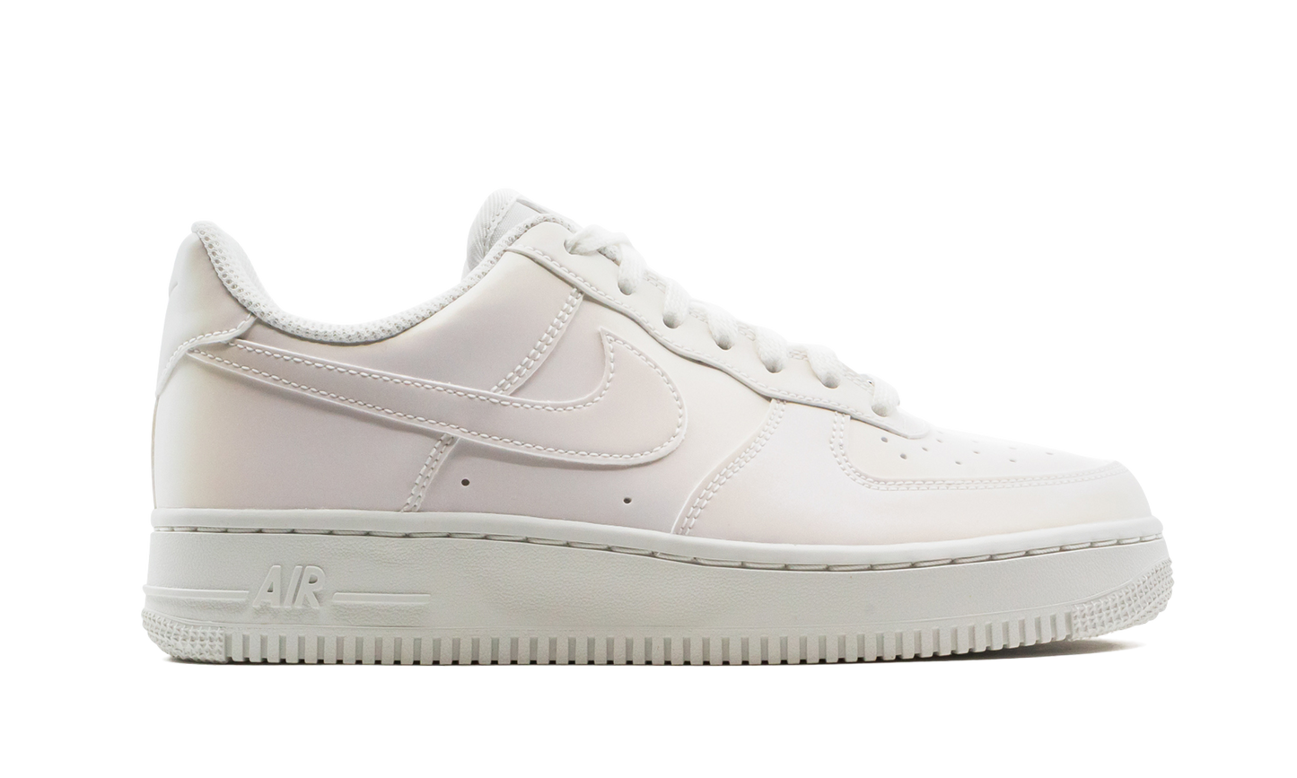 Nike AIR FORCE 1 '07 MNS WMNS Reflective White DC2062 100