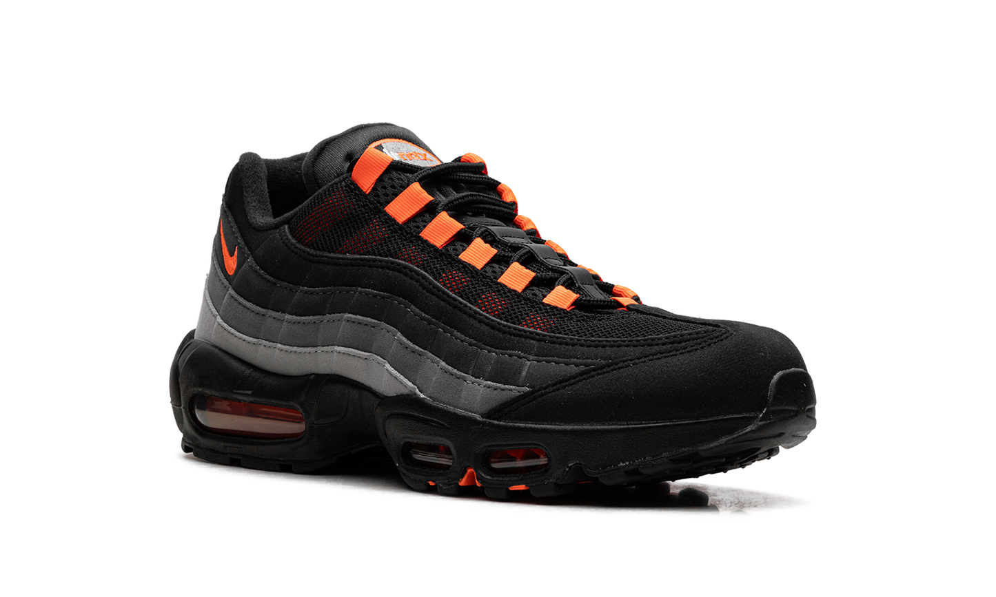 Nike AIr Max 95 "Black Hyper Crimson" FV4710 002