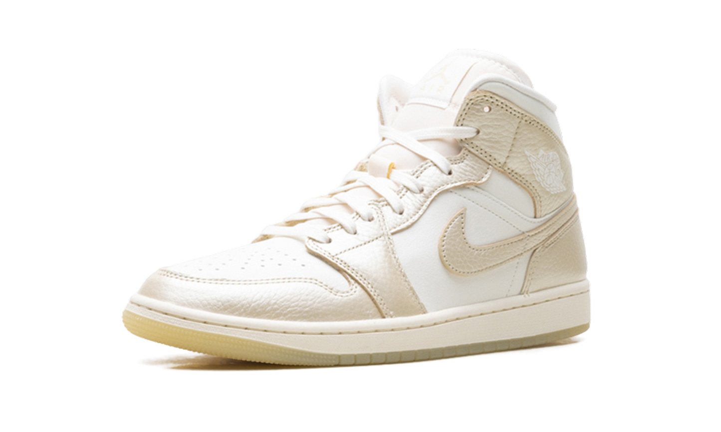 Air Jordan 1 Mid SE Wmns Metallic Team Gold HV5159 100
