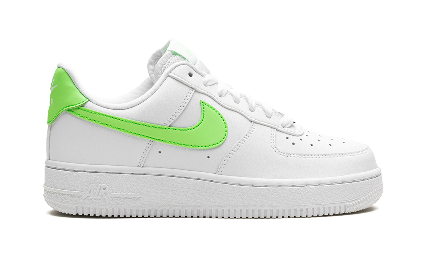 Nike AIR FORCE 1 '07 WMNS LIME GREEN DD8959 114