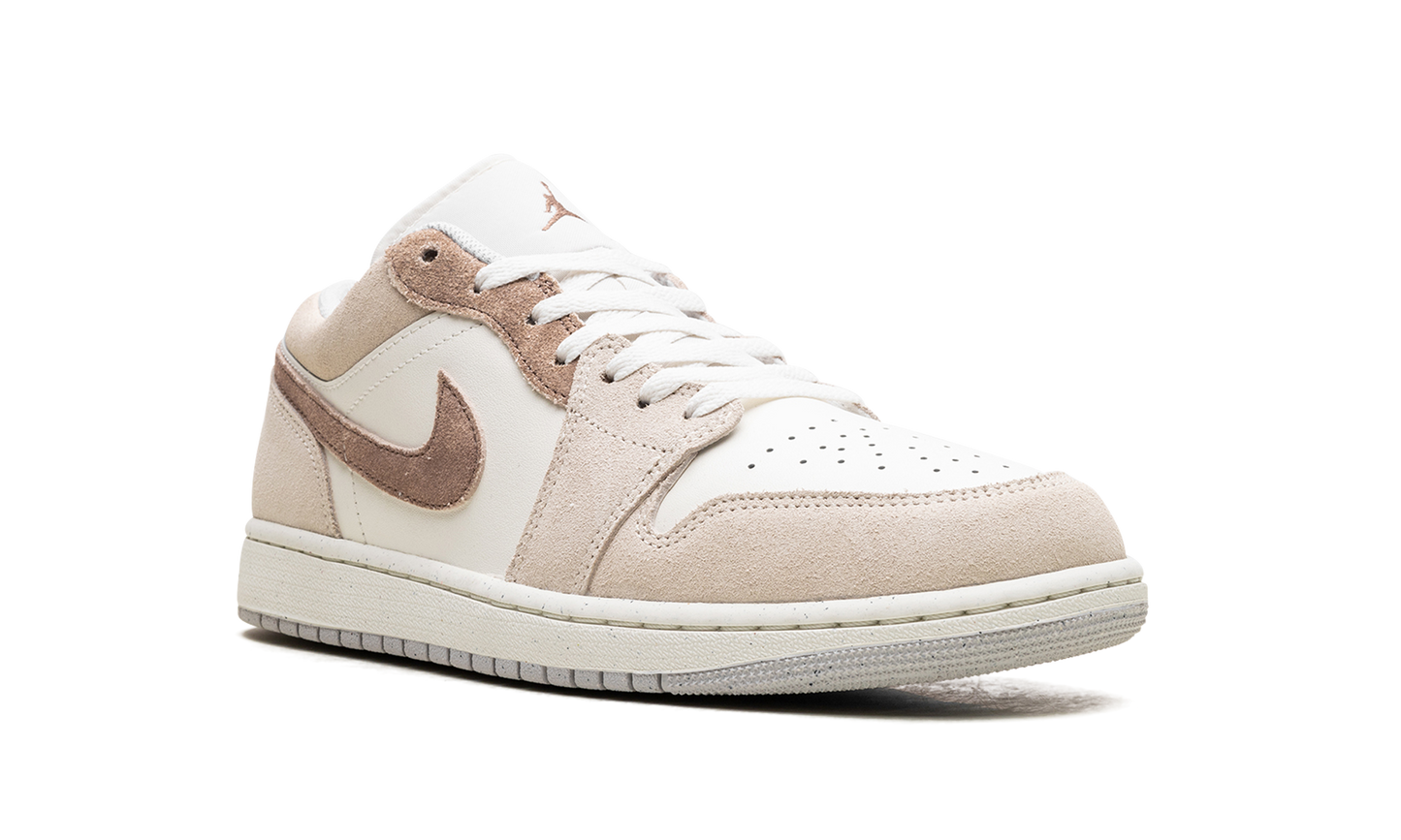 Air Jordan 1 Low Light Brown HF1567 200