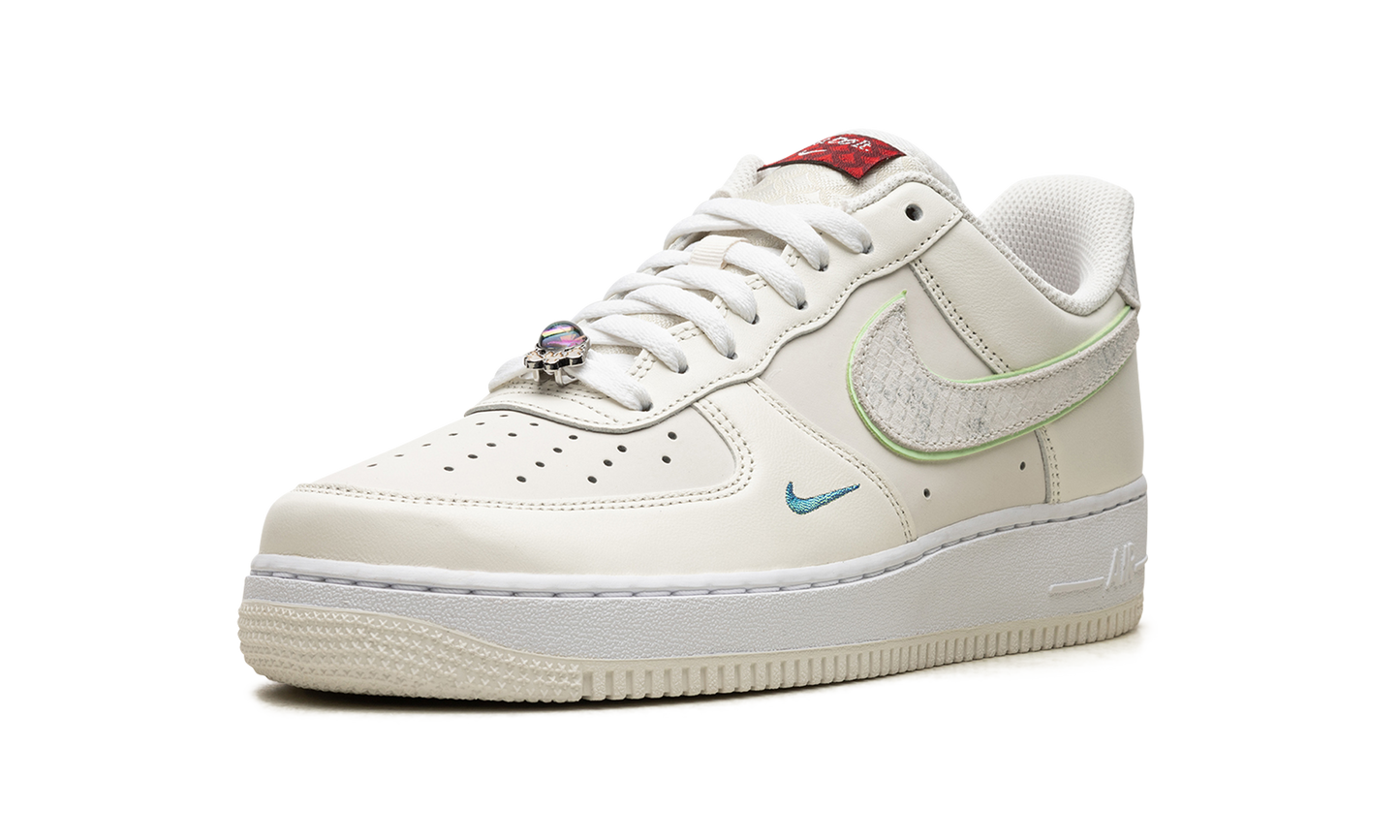 Nike Air Force 1 "Year of the Dragon" FZ5052 131