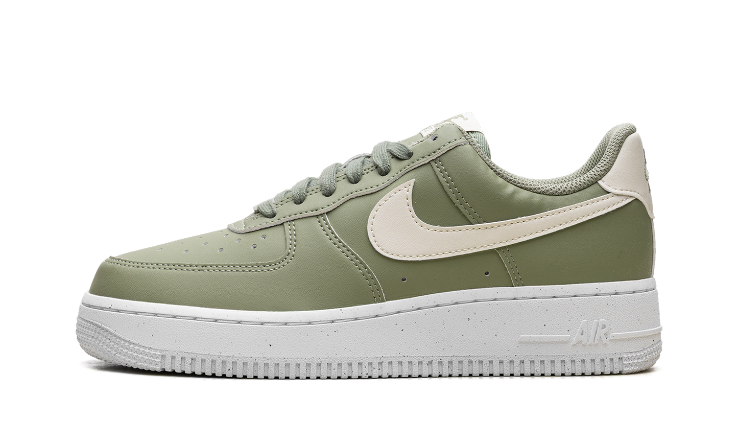 Nike Air Force 1 '07 Next Nature WMNS Oil Green HF5062 386