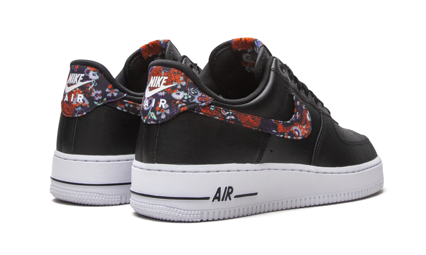 Nike Air Force 1 Low '07 "Floral Swoosh" CZ7933 001