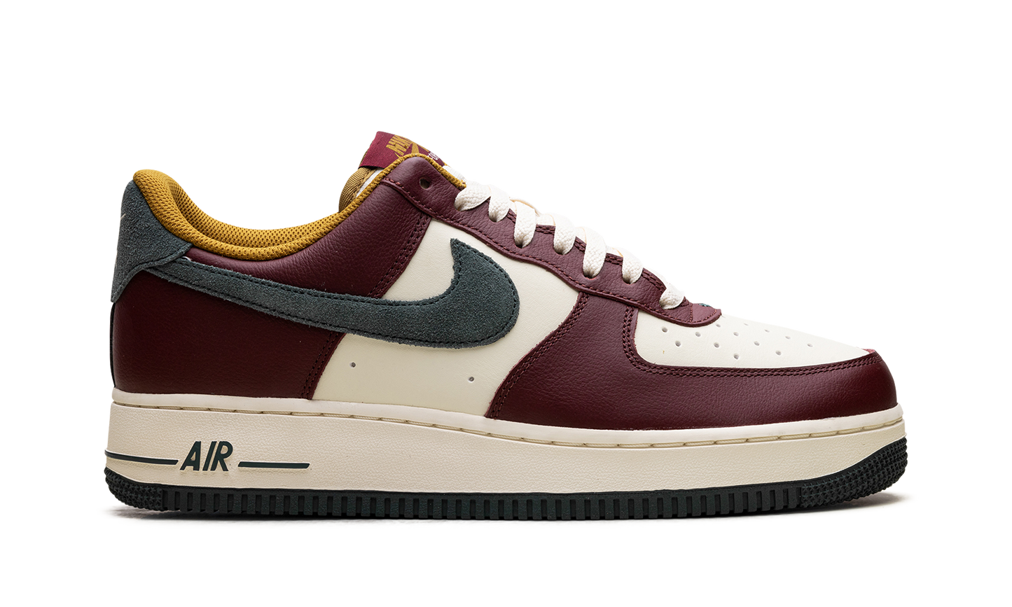 Nike Air Force 1 "Dark Team Red Vintage Green" HQ3612 113