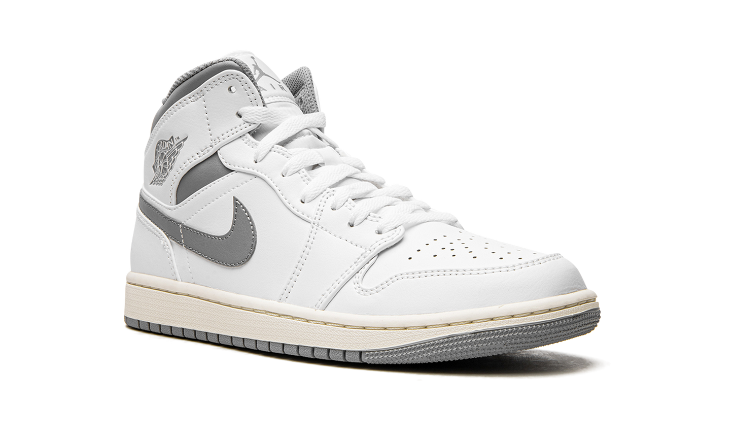 Air Jordan 1 Mid White / Stealth Grey 554724 135