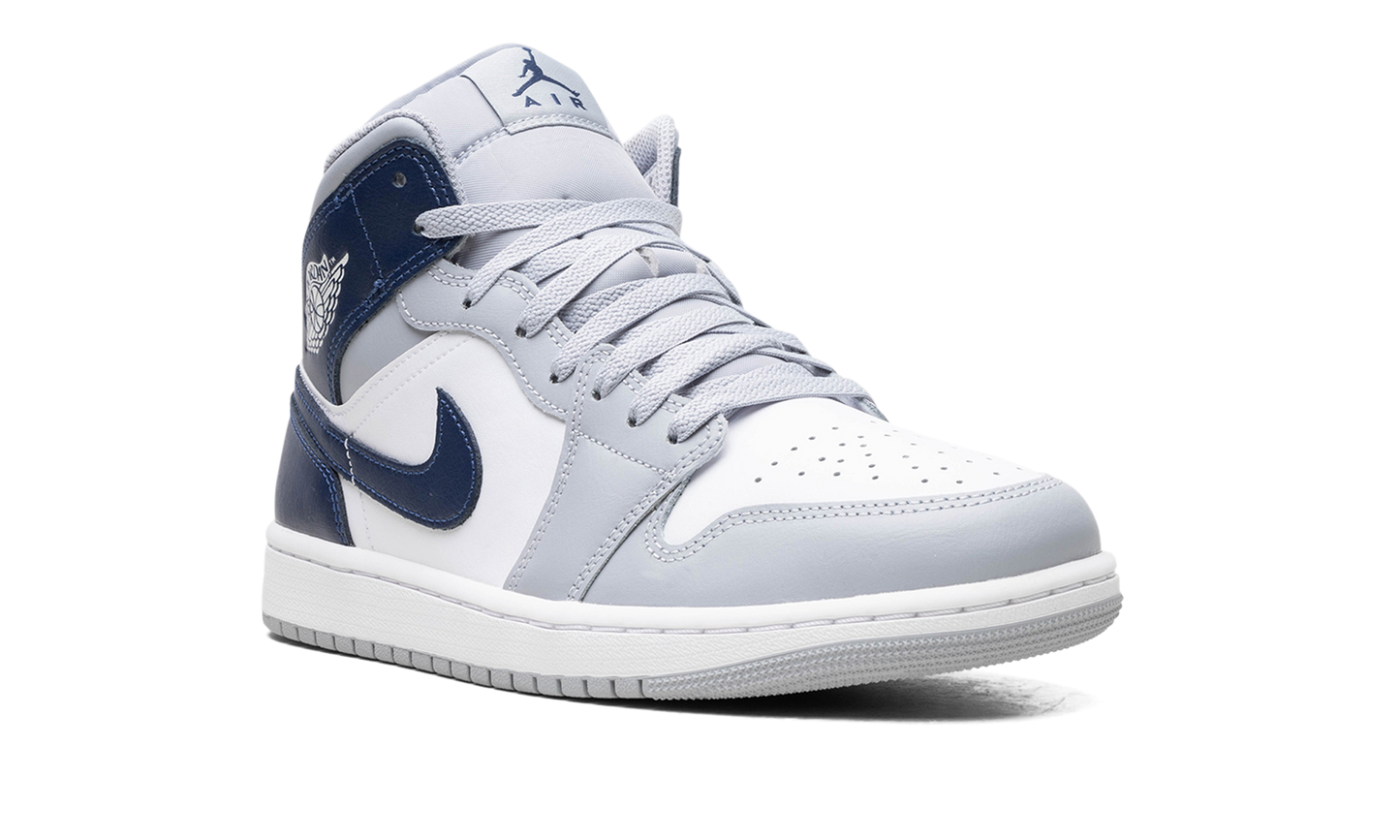 Air Jordan 1 Mid Wolf Grey Midnight Navy DQ8426 104