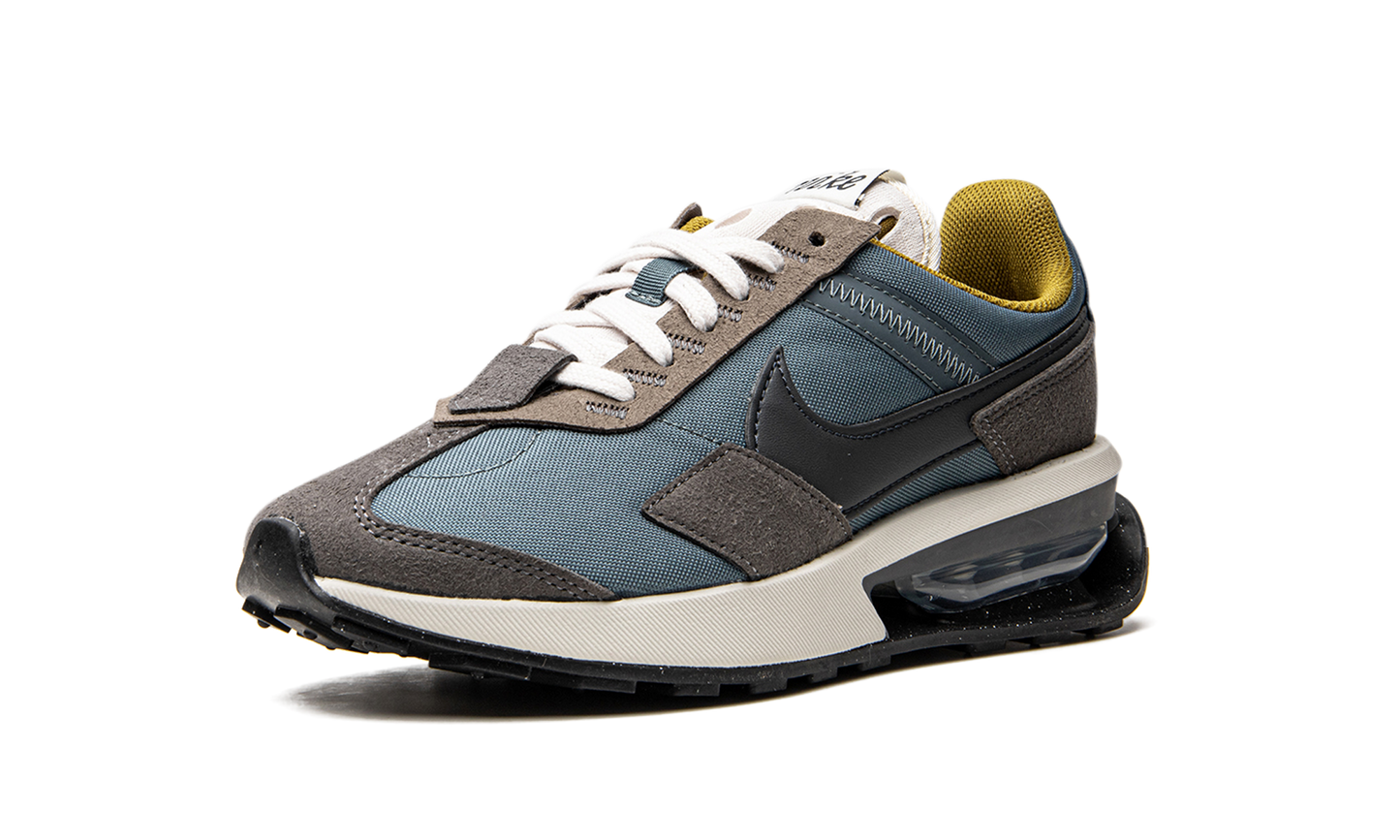 Nike Air Max Pre-Day "Hasta Anthracite" DC5330 301