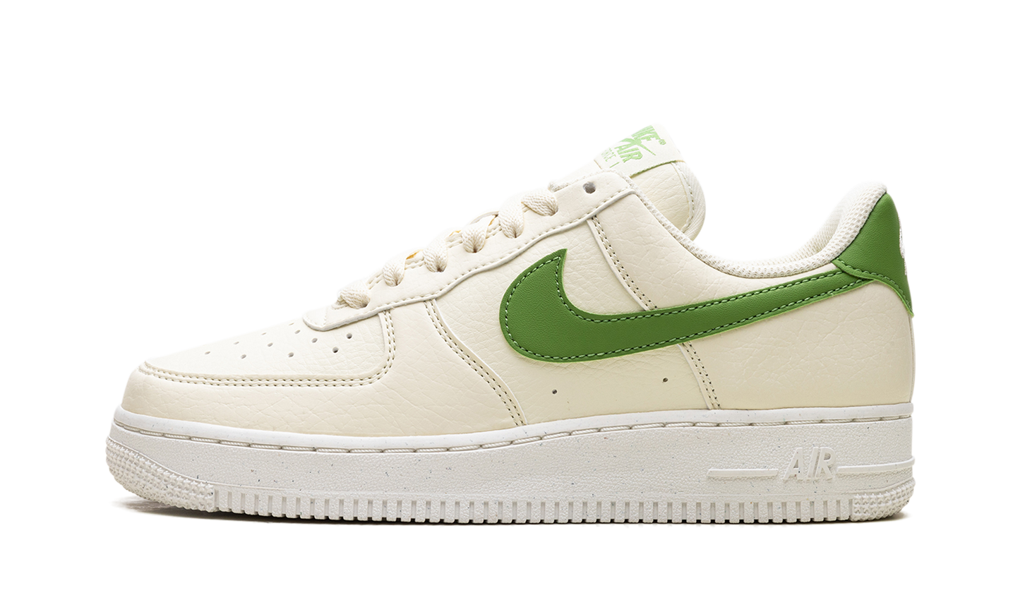 Nike NIKE AIR FORCE 1 '07 LO WMNS COCONUT MILK DV3808 102