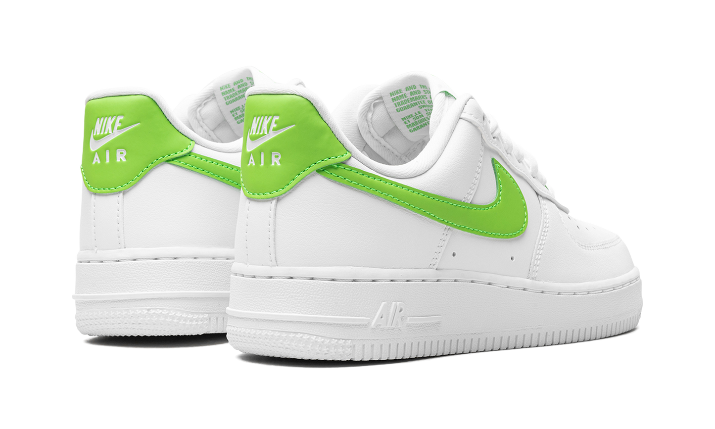 Nike AIR FORCE 1 WMNS Action Green DD8959 112