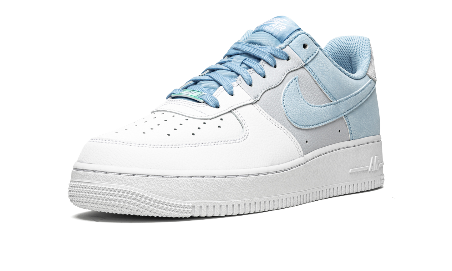 Nike Air Force 1 '07 LV8 "Psychic Blue" CZ0337 400