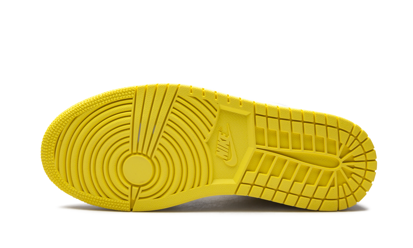 AIR JORDAN 1 MID SE WMNS Voltage Yellow DB2822 107