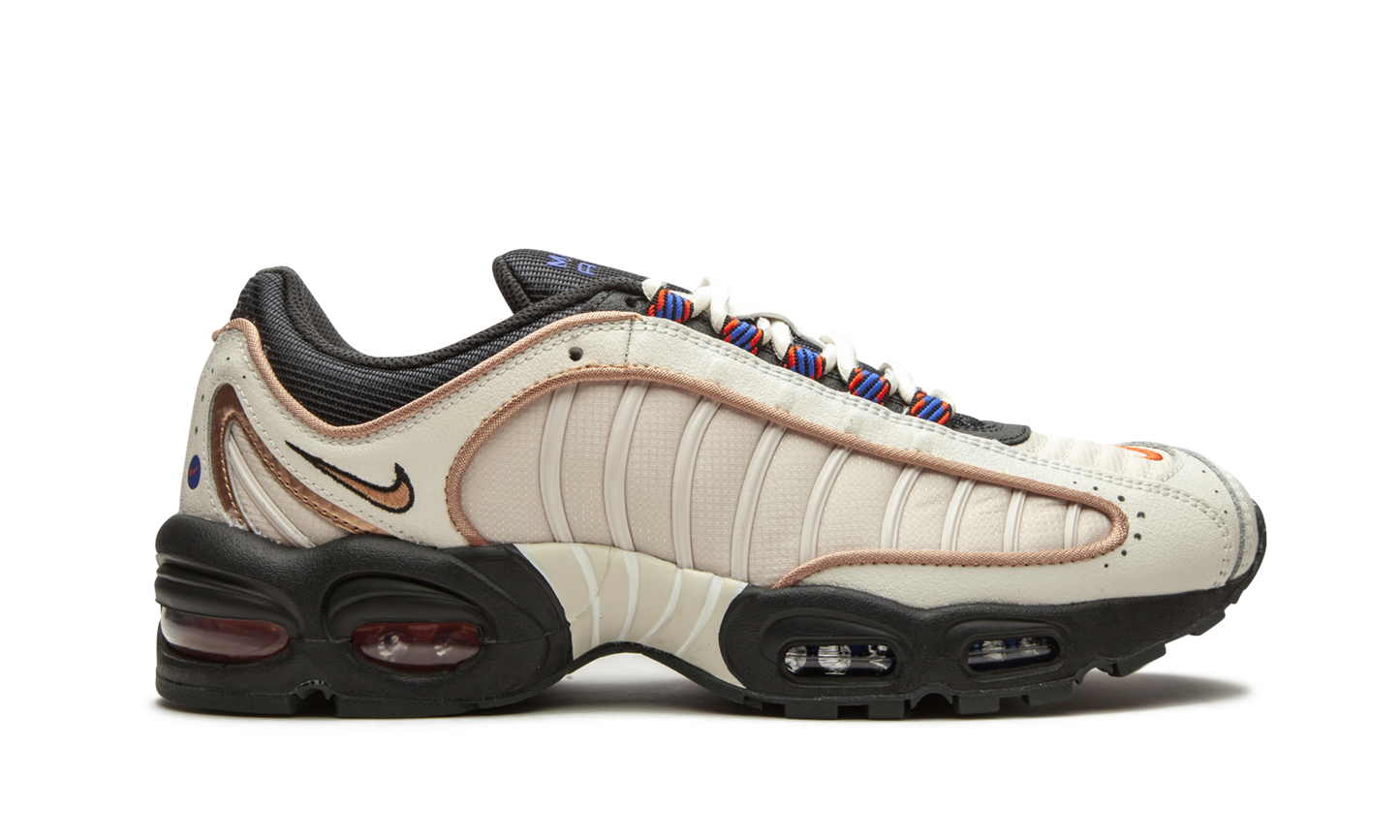 Nike Air Max Tailwind 4 SE "Roman Numerals" CJ9681 001