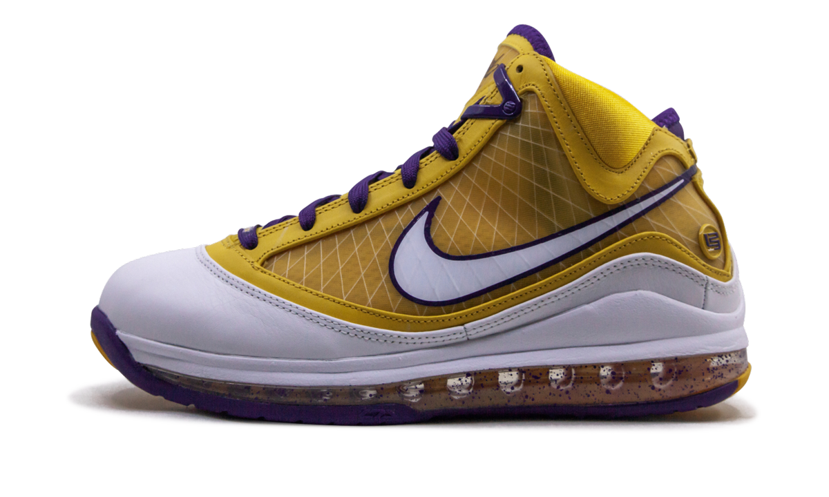 Nike Air Max Lebron 7 "Media Day" CW2300 500